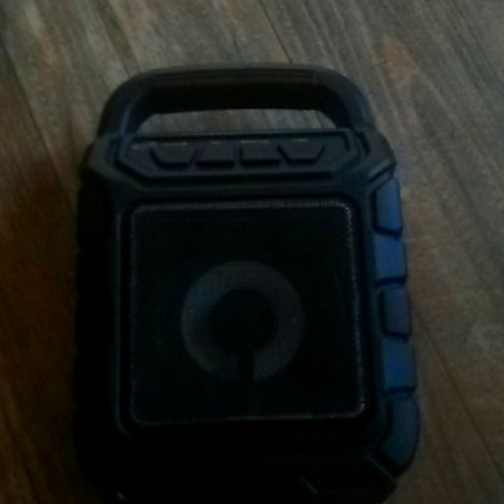 Wireless Tailgate Speaker